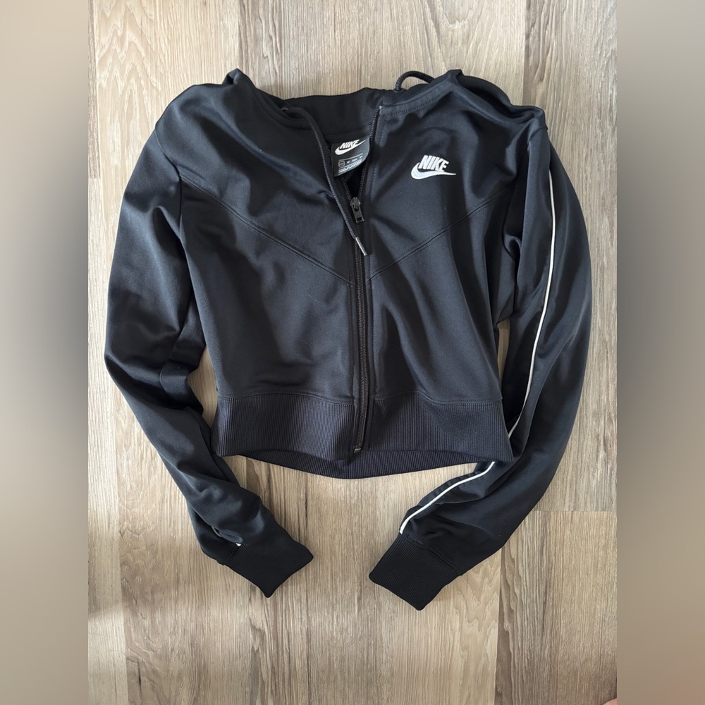 Black Nike Cropped Track Jacket
